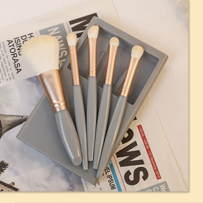 Set x5 Brochas Profesionales con Espejo Corium®